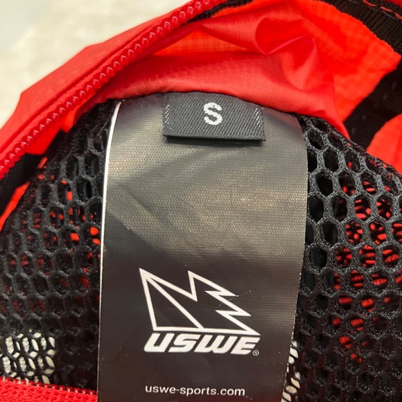 USWE Trail Running 14 L Vest - size S - Picture 3 of 4